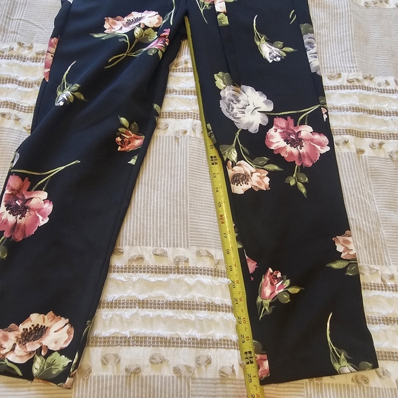 Women's floral pants, elastic waist plus tie - Picture 4 of 6